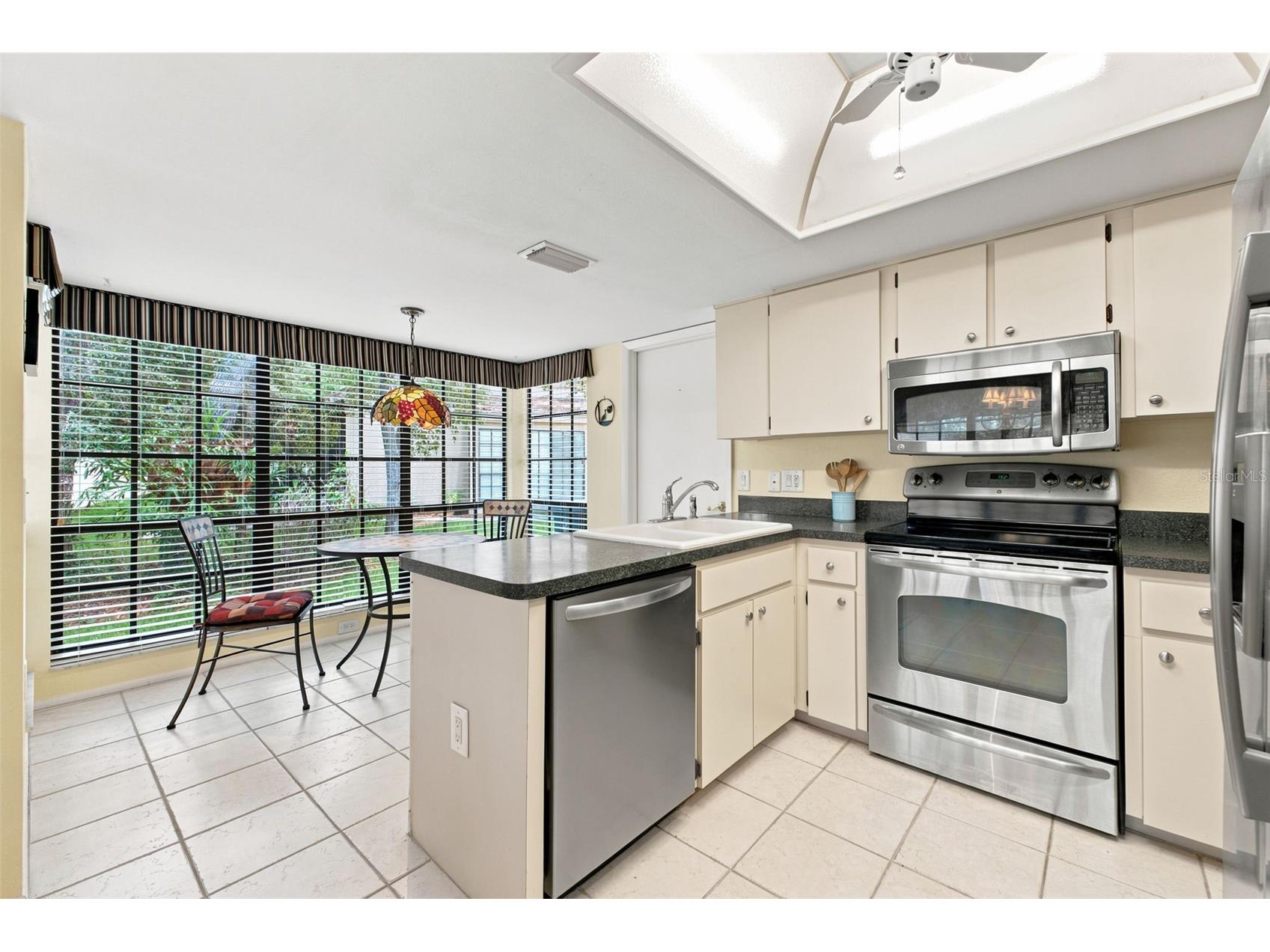 6695 Pin Oak Court Spring Hill FL 34606 W7887339 image8