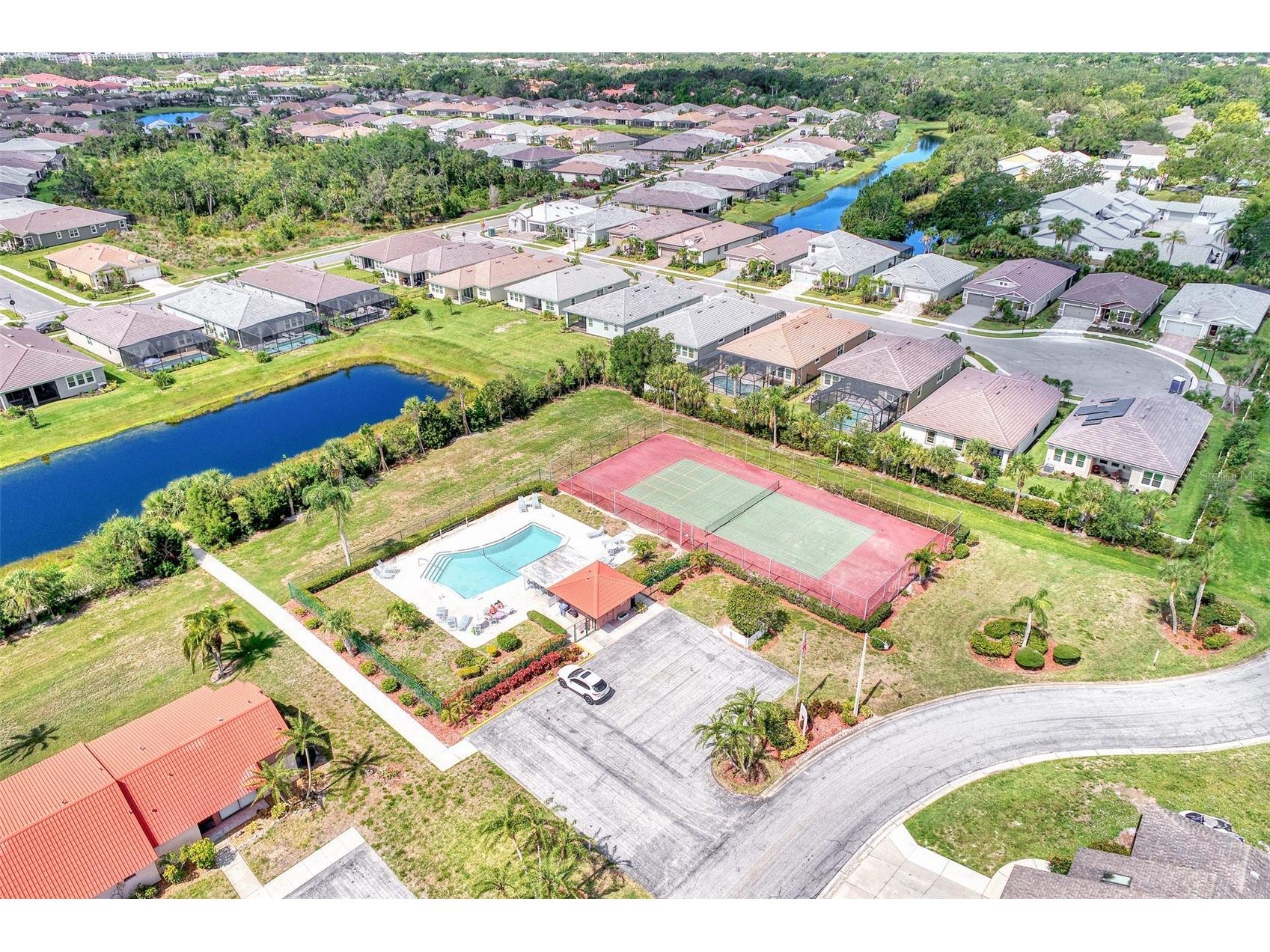 6698 Draw Lane #140 Sarasota FL 34238 A4699177 image46