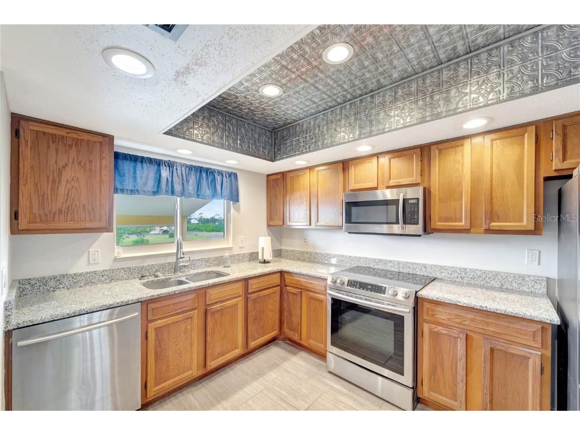 6699 San Casa Drive #L4 Englewood FL 34224 - OYSTER CREEK D6141356 image6