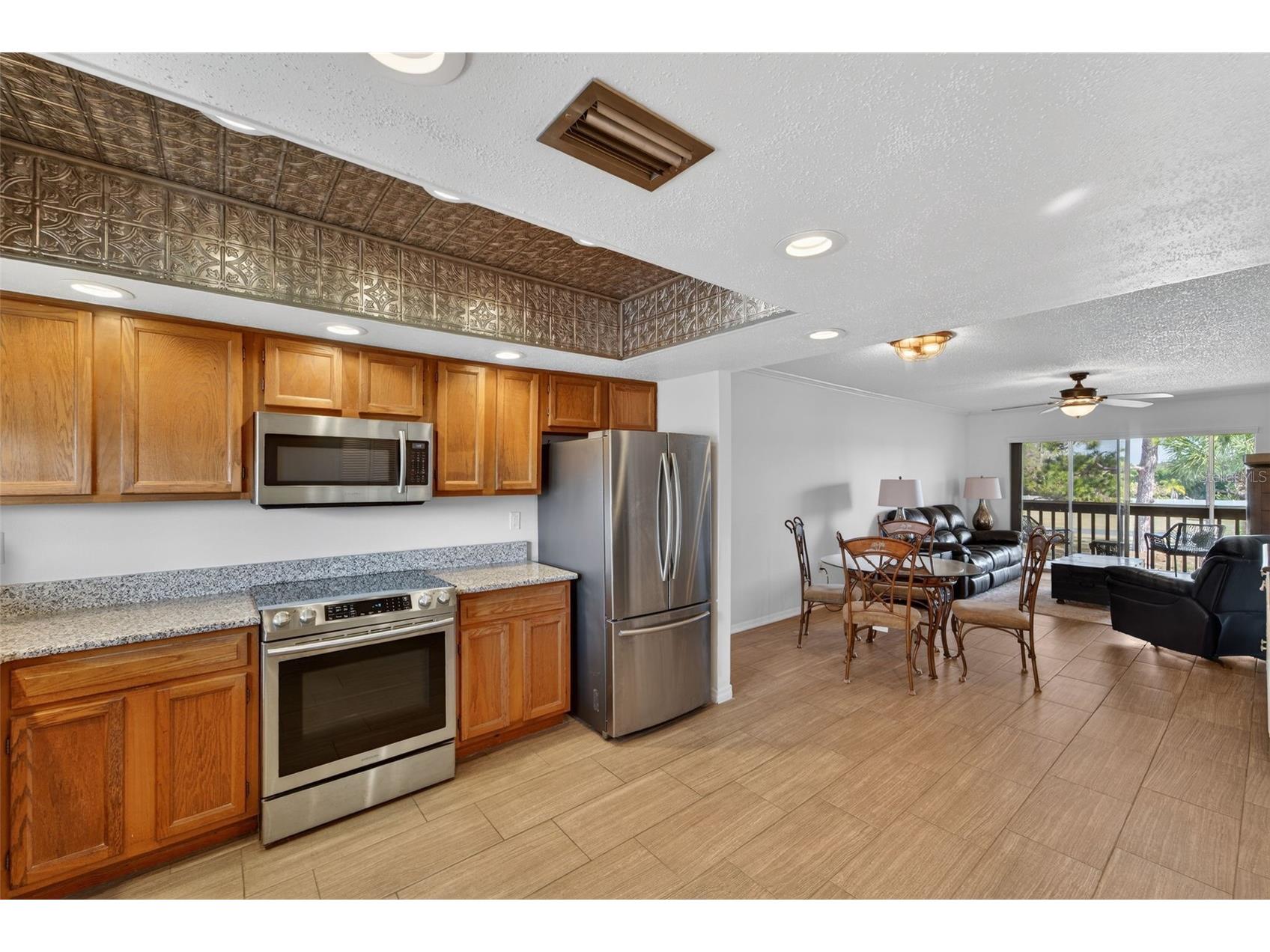 6699 San Casa Drive #L4 Englewood FL 34224 - OYSTER CREEK D6145585 image2