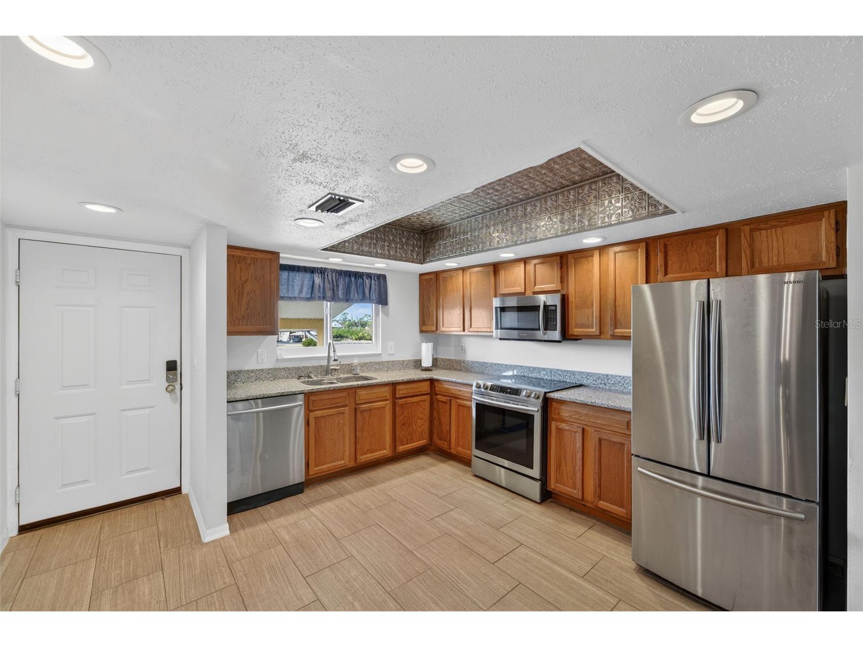 6699 San Casa Drive #L4 Englewood FL 34224 - OYSTER CREEK D6145585 image3