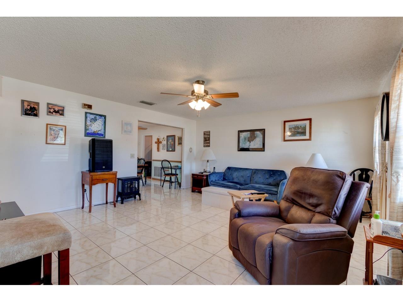 67 Broadmoor Circle Ormond Beach FL 32174 V4947155 image2