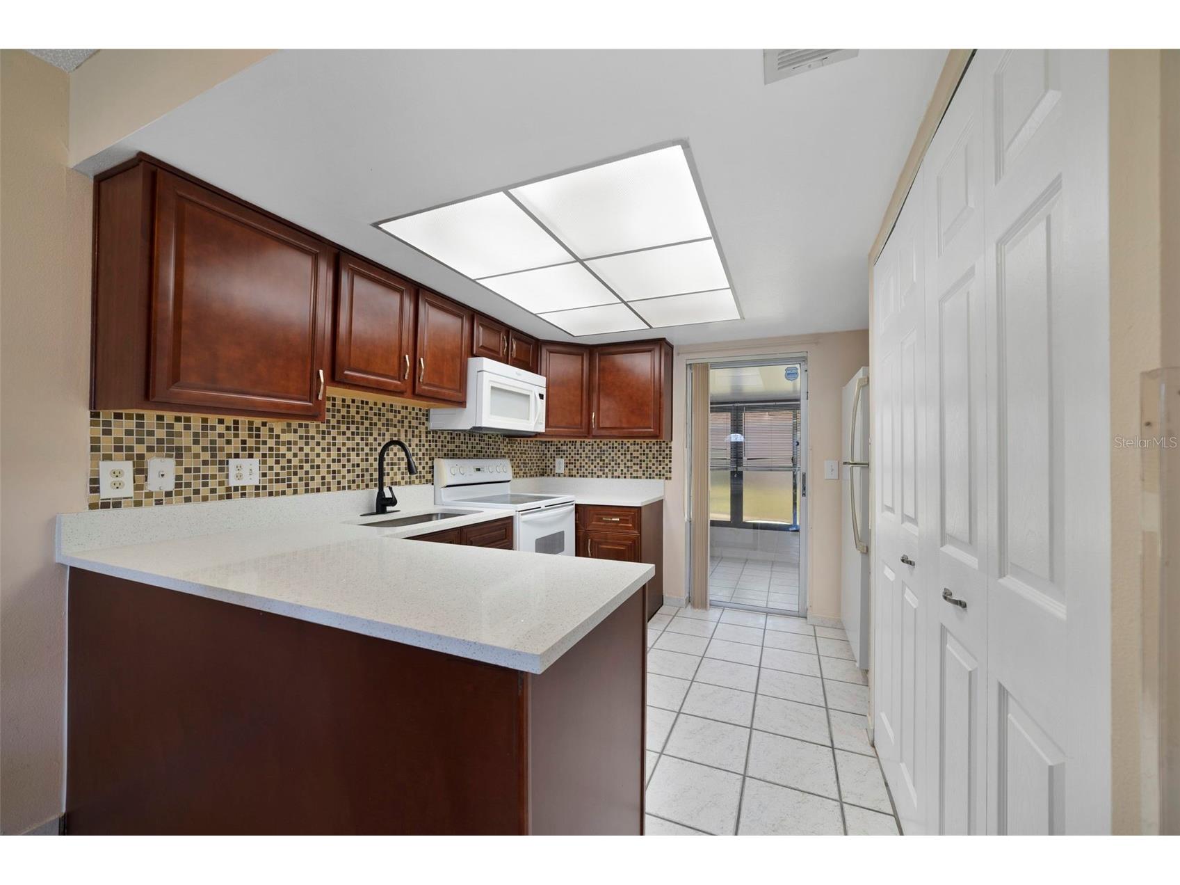 67 E Country Cove Way Kissimmee FL 34743 O6401366 image6