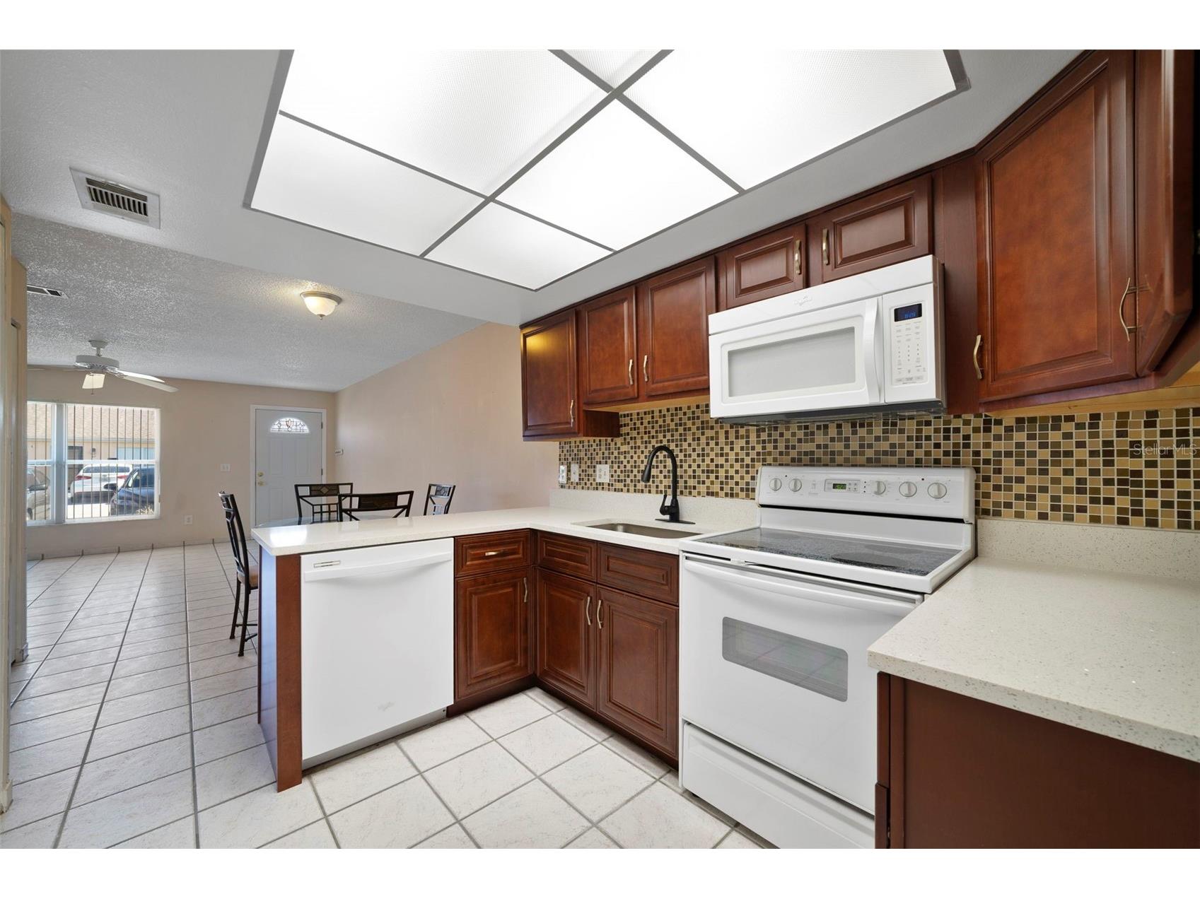 67 E Country Cove Way Kissimmee FL 34743 O6401366 image7
