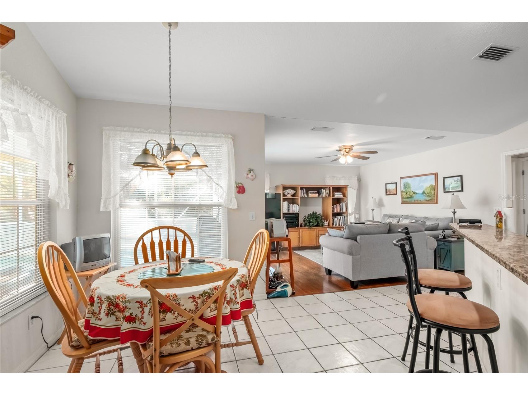 67 Lake Diamond Blvd. Ocala FL 34472 OM716455 image8