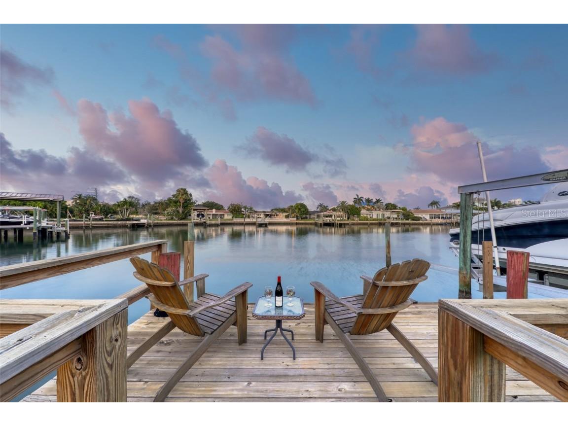 67 Midway Island Clearwater FL 33767 - CLEARWATER HARBOR INTRACOASTAL U8168592 image1