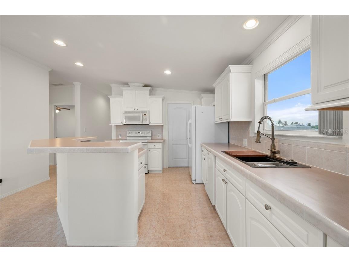 67 Windmill Boulevard Punta Gorda FL 33950 C7517595 image14