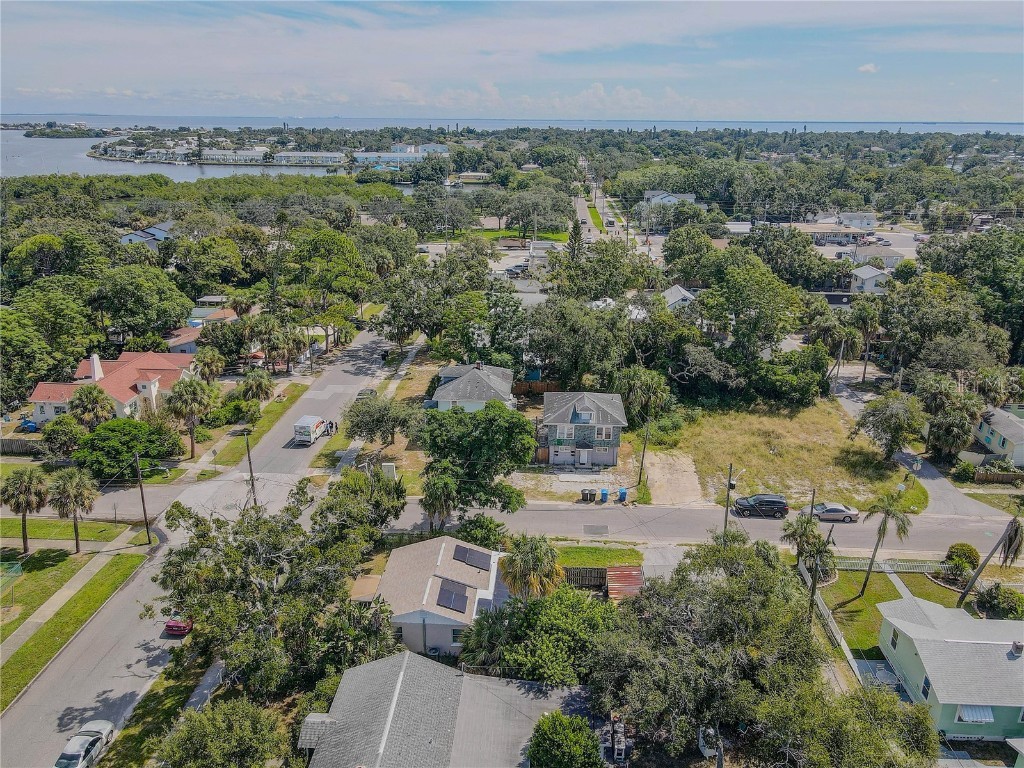 670 38th Avenue S Saint Petersburg FL 33705 TB8431199 image16