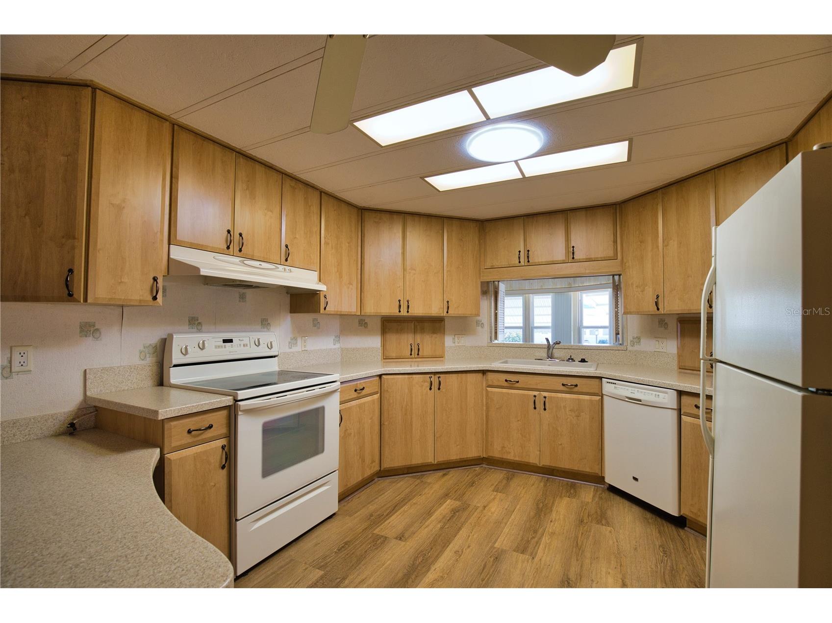 670 El Tango North Port FL 34287 TB8358993 image15
