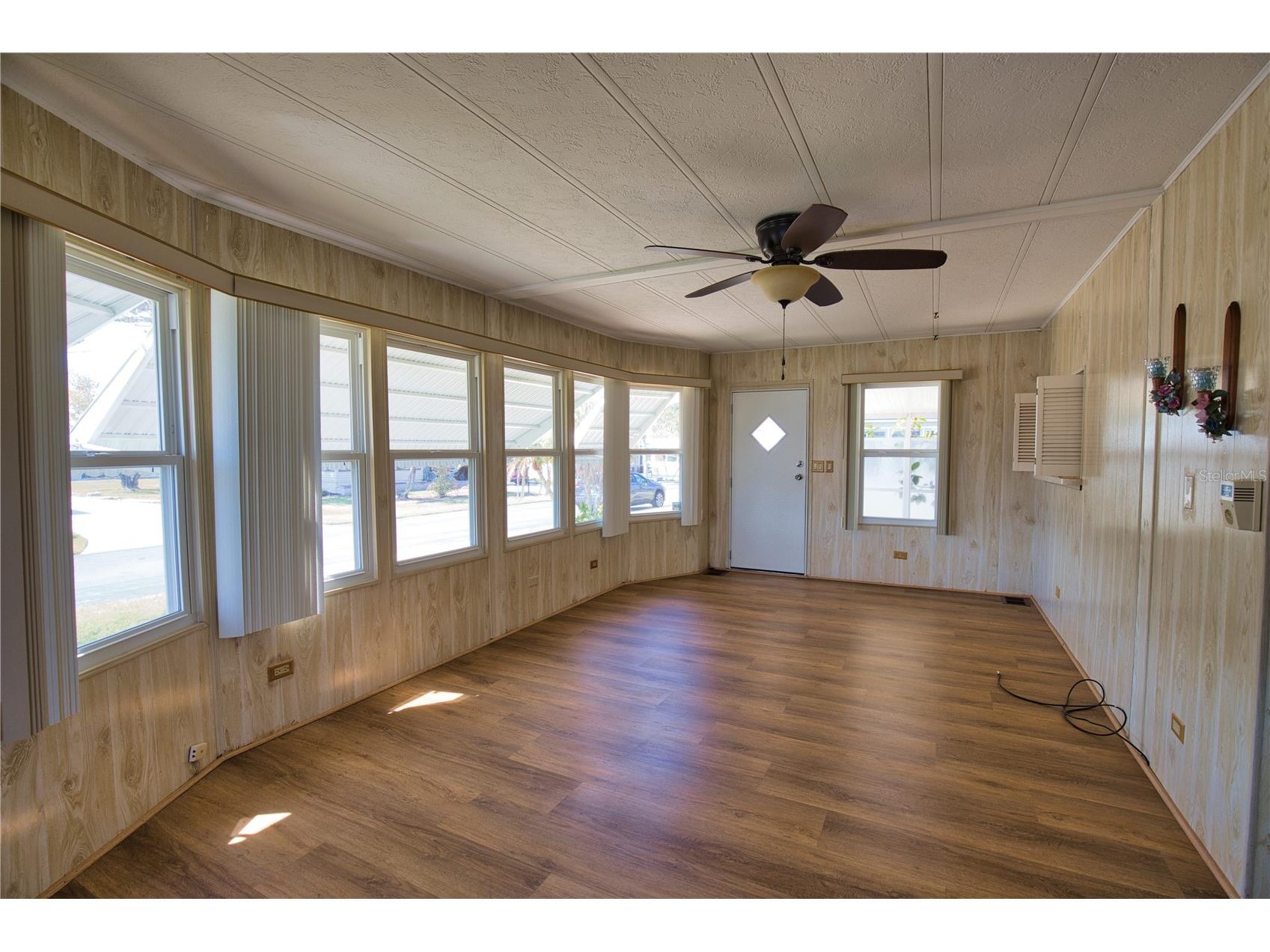 670 El Tango North Port FL 34287 TB8358993 image24