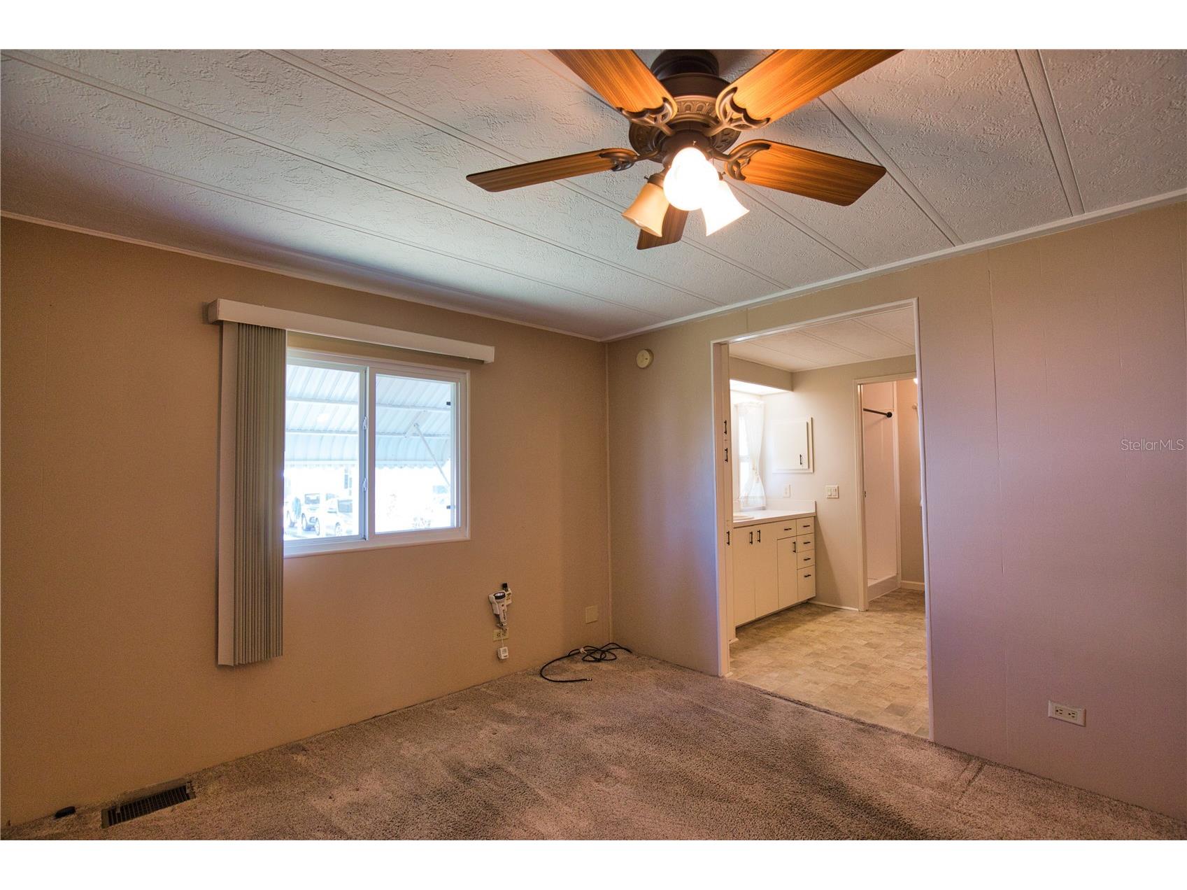 670 El Tango North Port FL 34287 TB8358993 image31