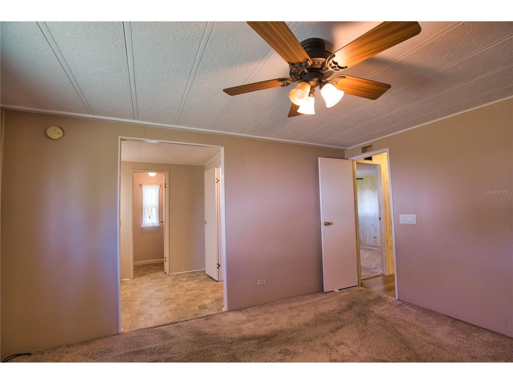 670 El Tango North Port FL 34287 TB8358993 image32