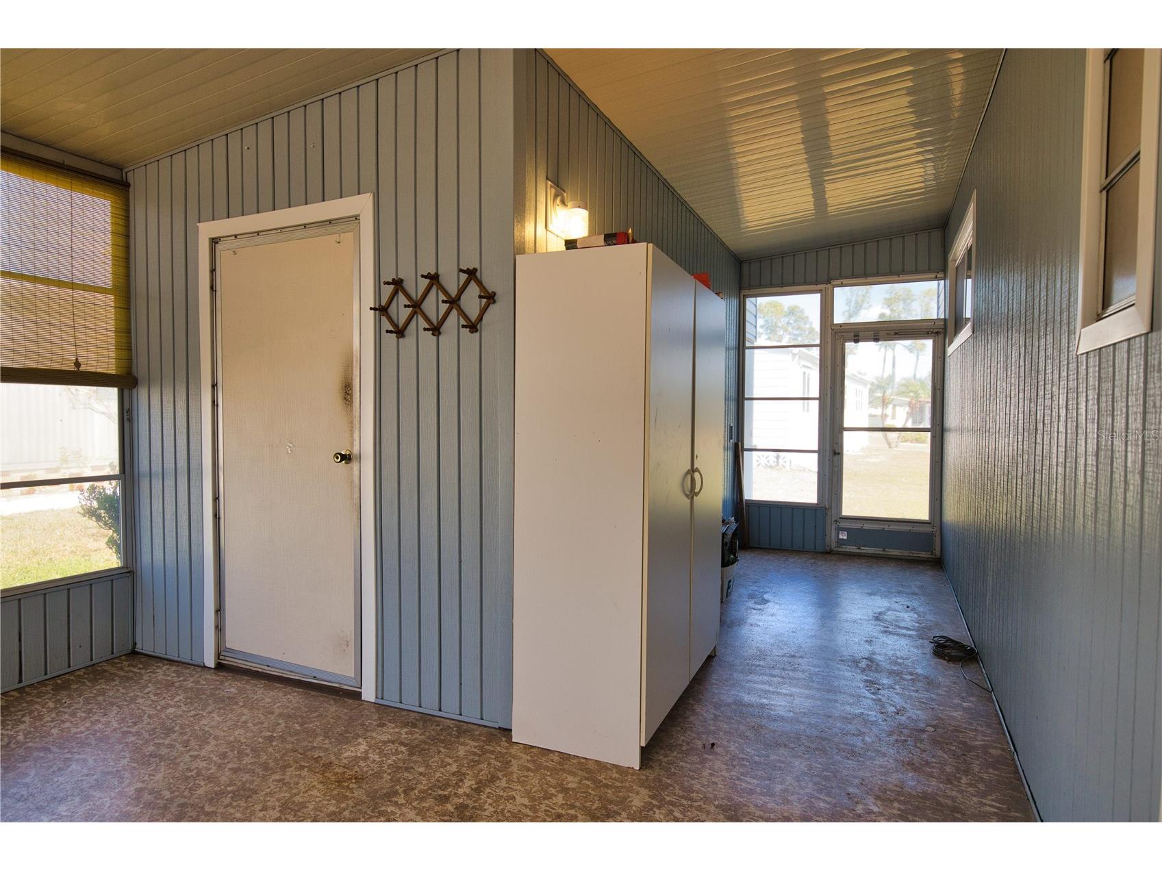 670 El Tango North Port FL 34287 TB8358993 image9