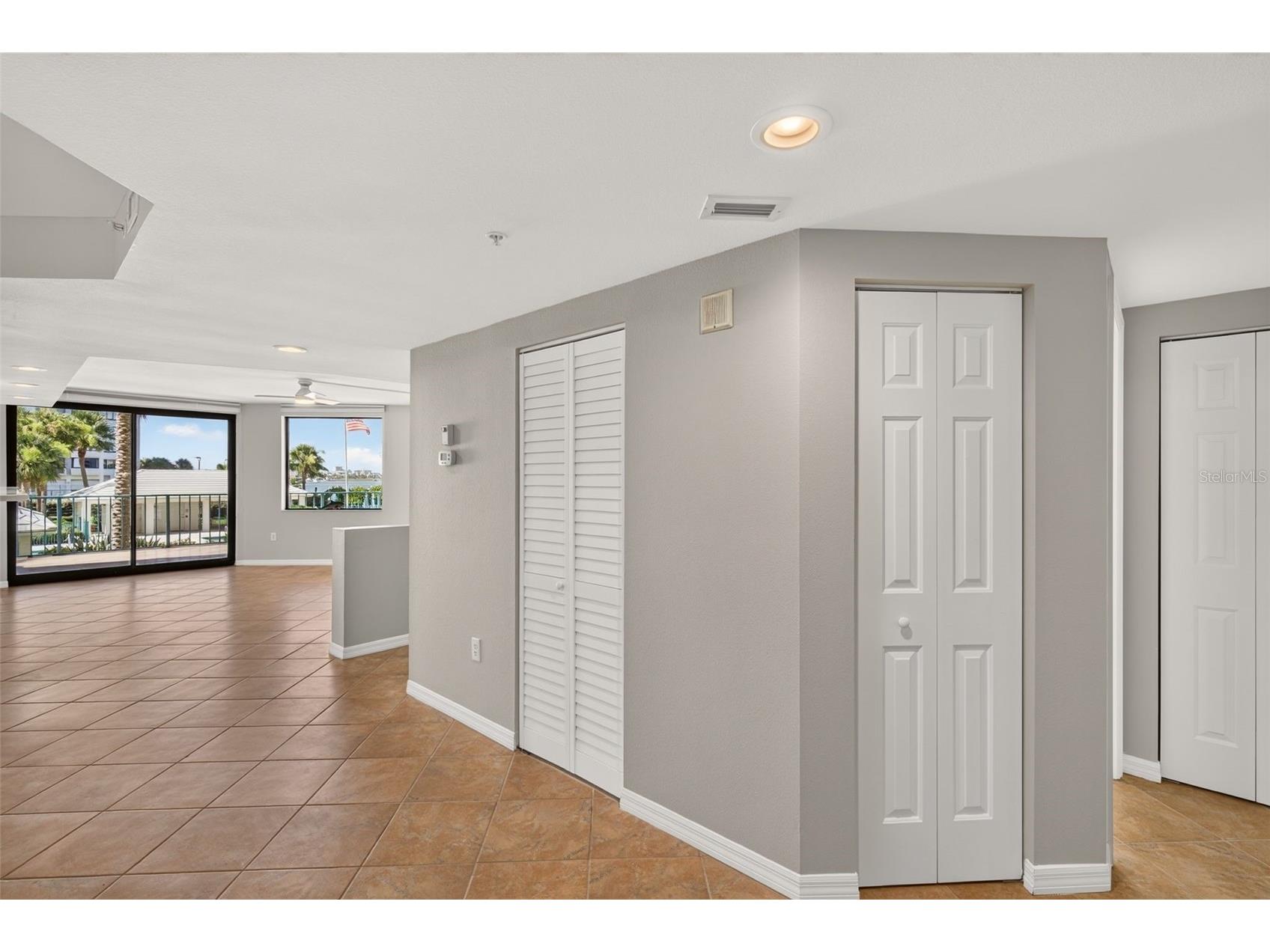 670 Island Way #207 Clearwater Beach FL 33767 - MANDALAY CHANNEL TB8511426 image17