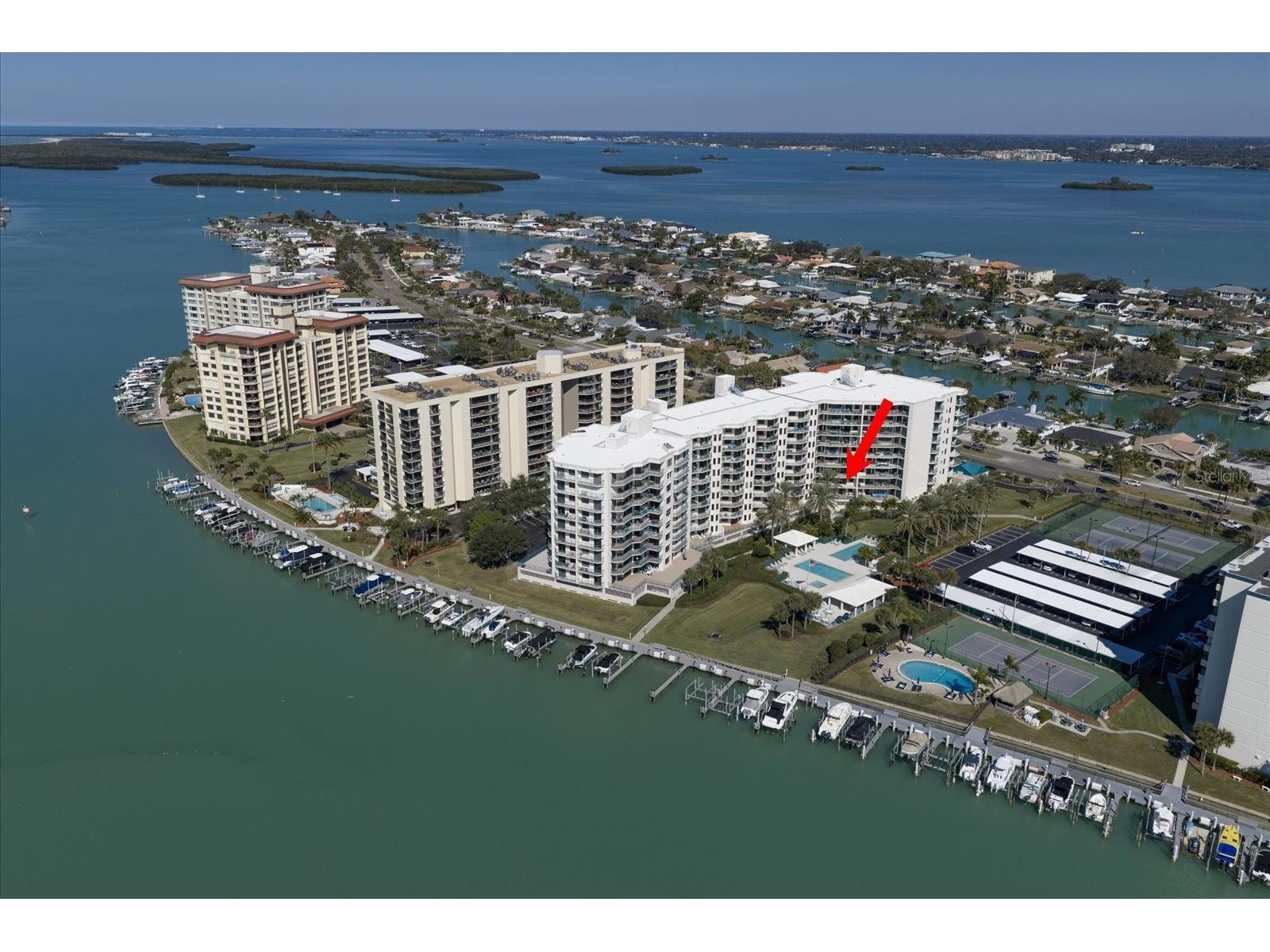 670 Island Way #304 Clearwater Beach FL 33767 TB8472962 image1
