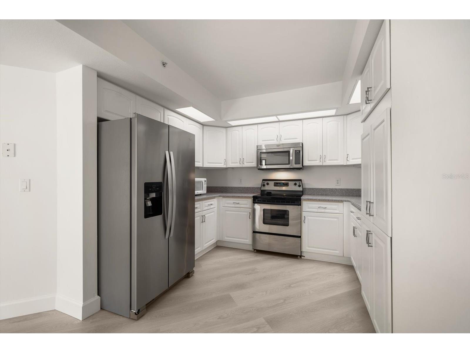 670 Island Way #304 Clearwater Beach FL 33767 TB8472962 image24