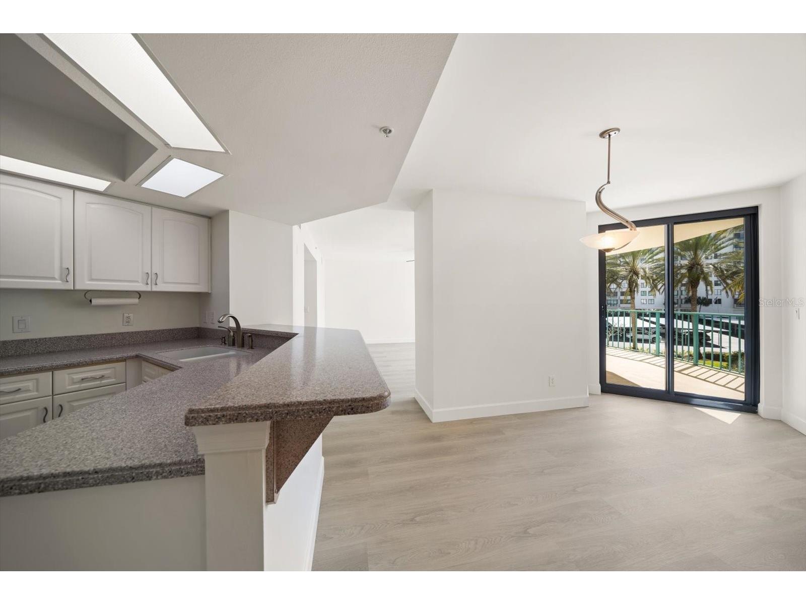 670 Island Way #304 Clearwater Beach FL 33767 TB8472962 image28
