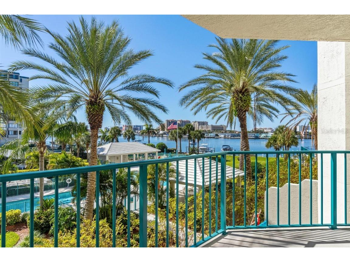 670 Island Way #305 Clearwater FL 33767 U8215732 image1