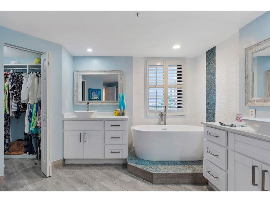 670 Island Way #500 Clearwater Beach FL 33767 - MANDALAY CHANNEL INTERCOASTAL TB8448613 image18