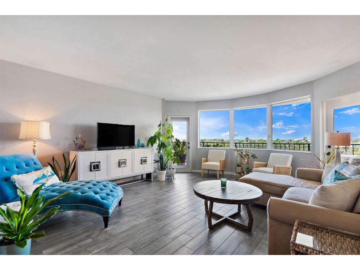 670 Island Way #500 Clearwater Beach FL 33767 - MANDALAY CHANNEL INTERCOASTAL TB8448613 image4