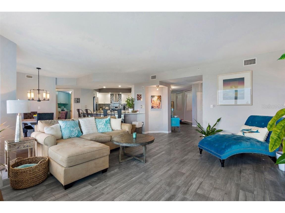 670 Island Way #500 Clearwater Beach FL 33767 - MANDALAY CHANNEL INTERCOASTAL TB8448613 image5