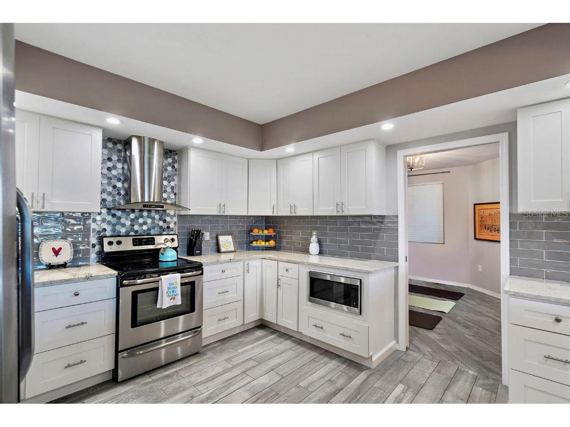 670 Island Way #500 Clearwater Beach FL 33767 - MANDALAY CHANNEL INTERCOASTAL TB8448613 image8