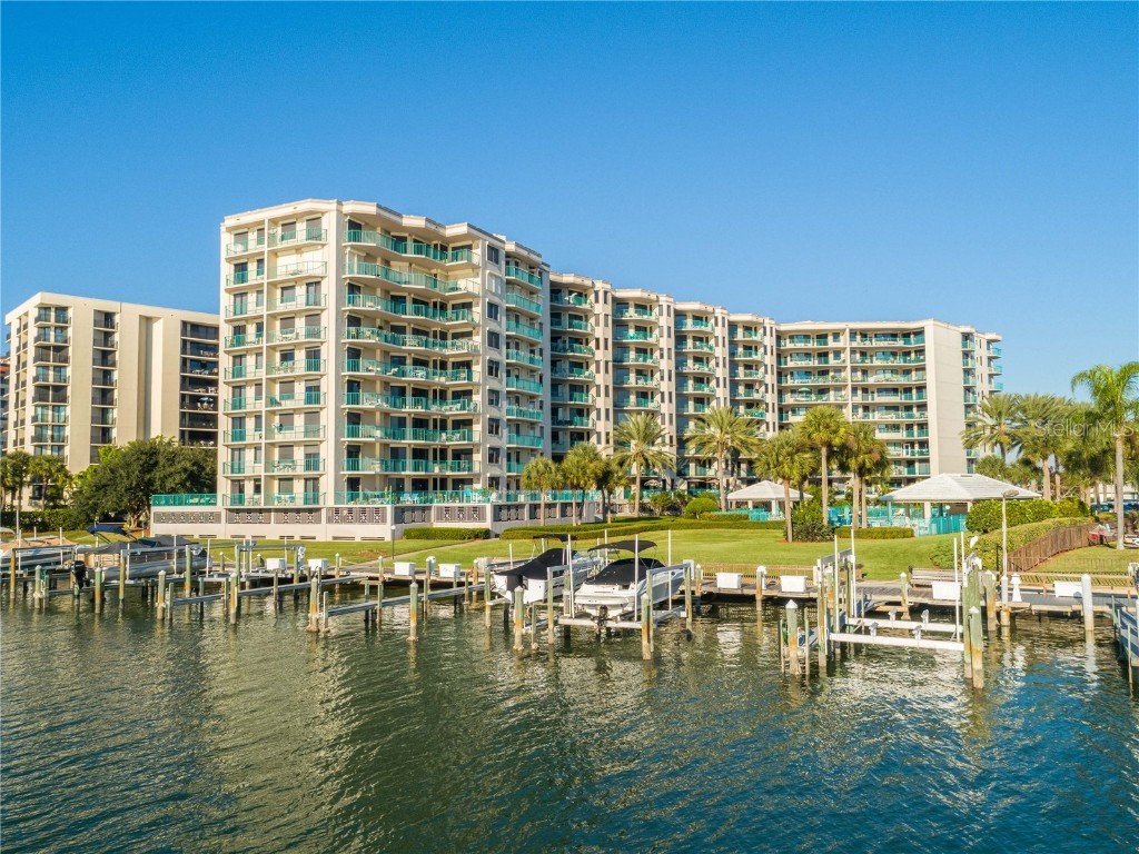 670 Island Way #501 Clearwater Beach FL 33767 - GULF OF AMERICA INTRACOASTAL TB8427457 image1
