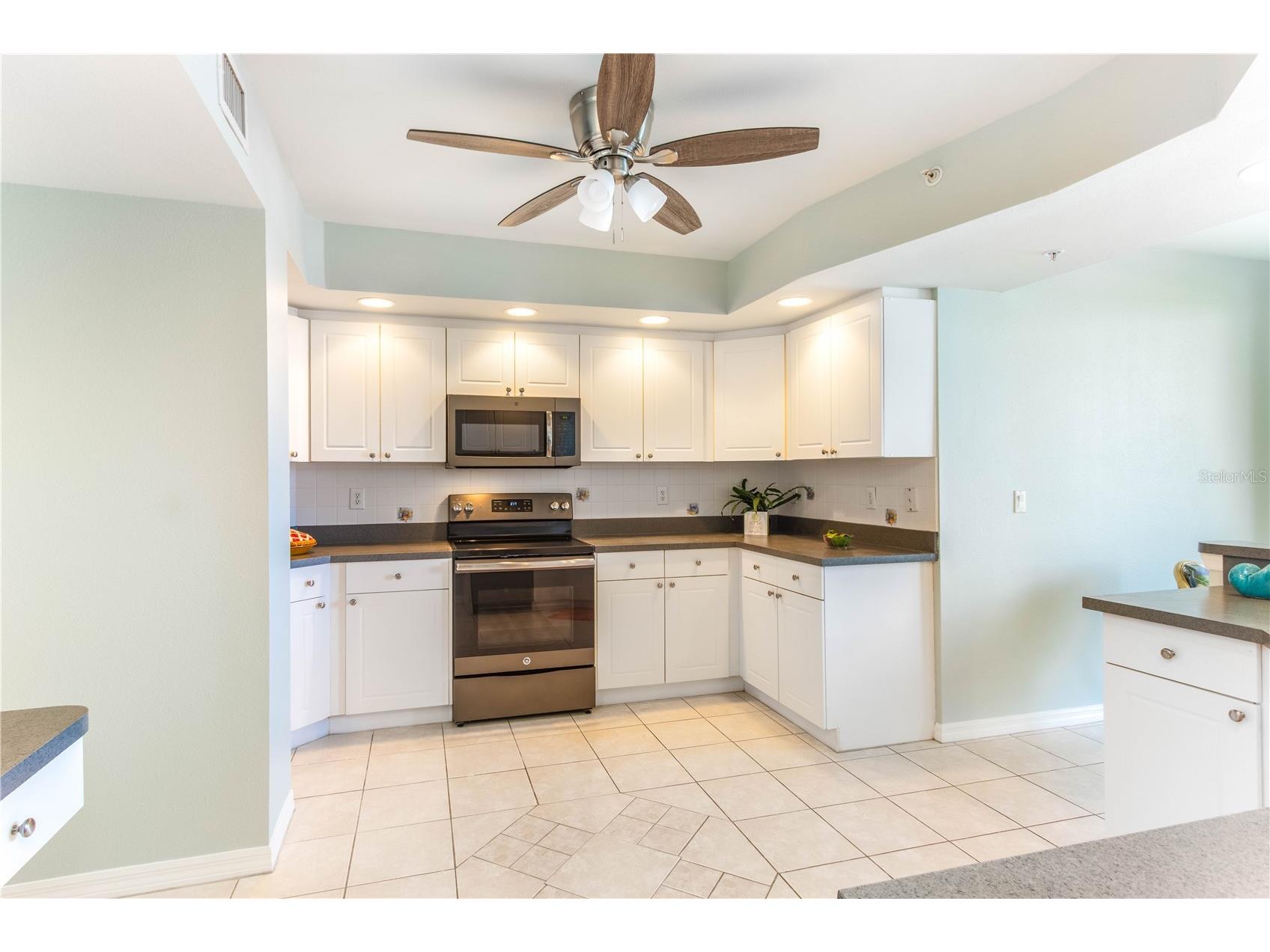 670 Island Way #501 Clearwater Beach FL 33767 TB8498261 image20