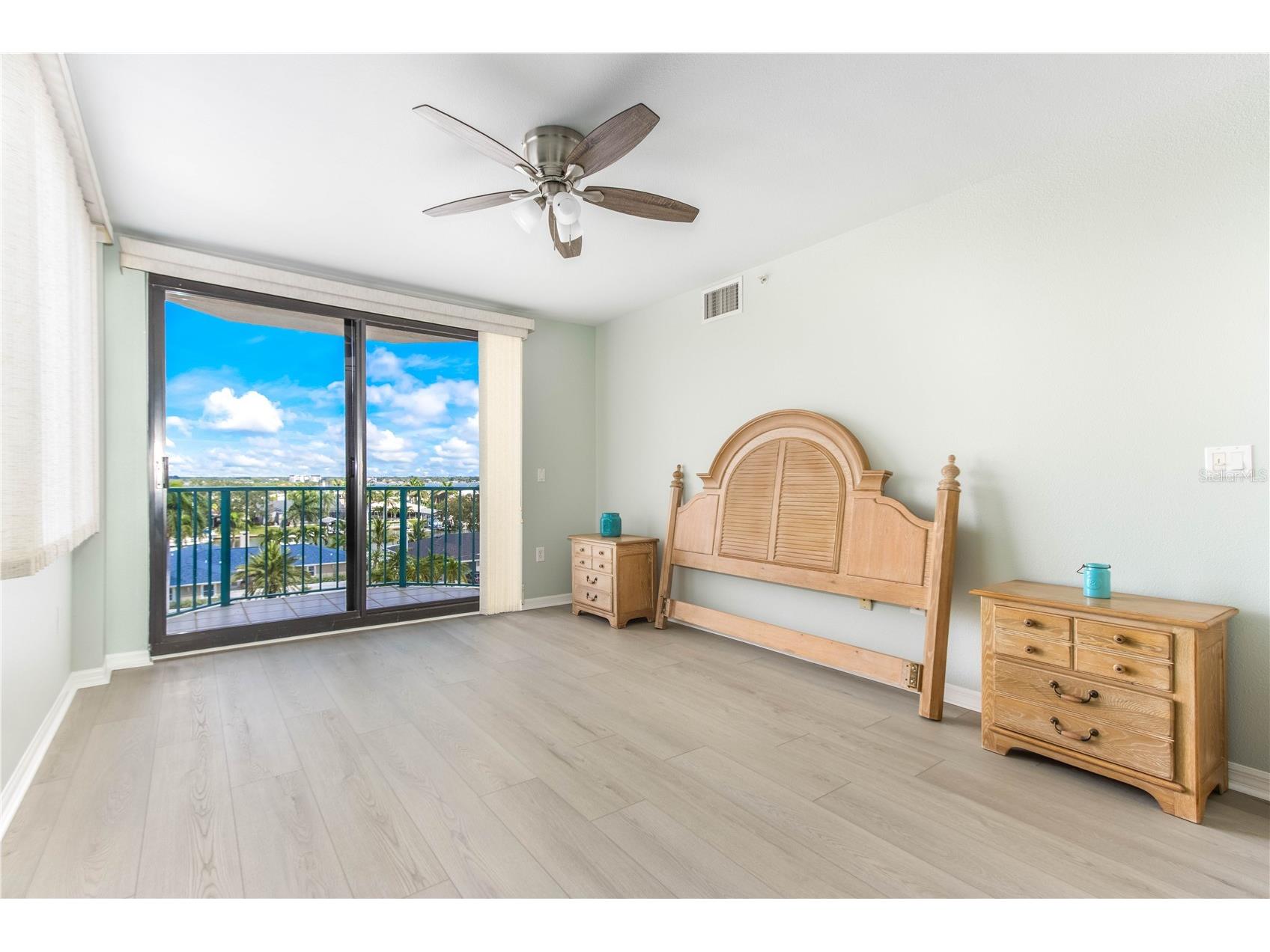 670 Island Way #501 Clearwater Beach FL 33767 TB8498261 image29
