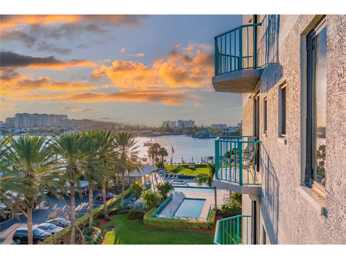 670 Island Way #602 Clearwater Beach FL 33767 - MANDALAY CHANNEL TB8422979 image1