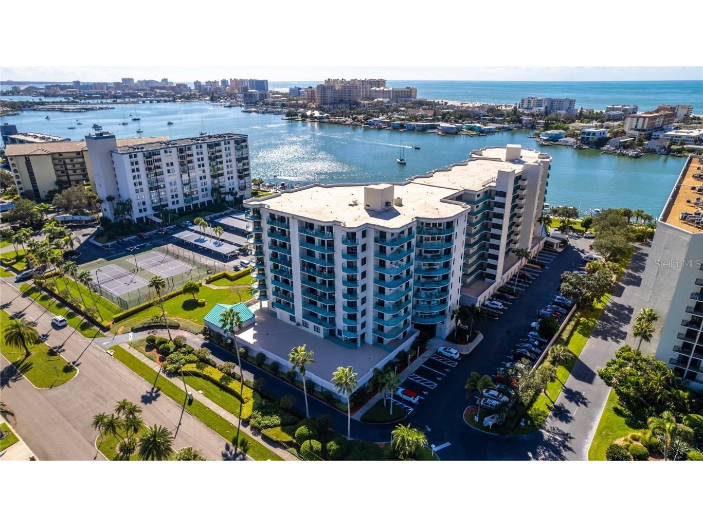 670 Island Way #705 Clearwater Beach FL 33767 - MANDALAY CHANNEL U8182454 image1