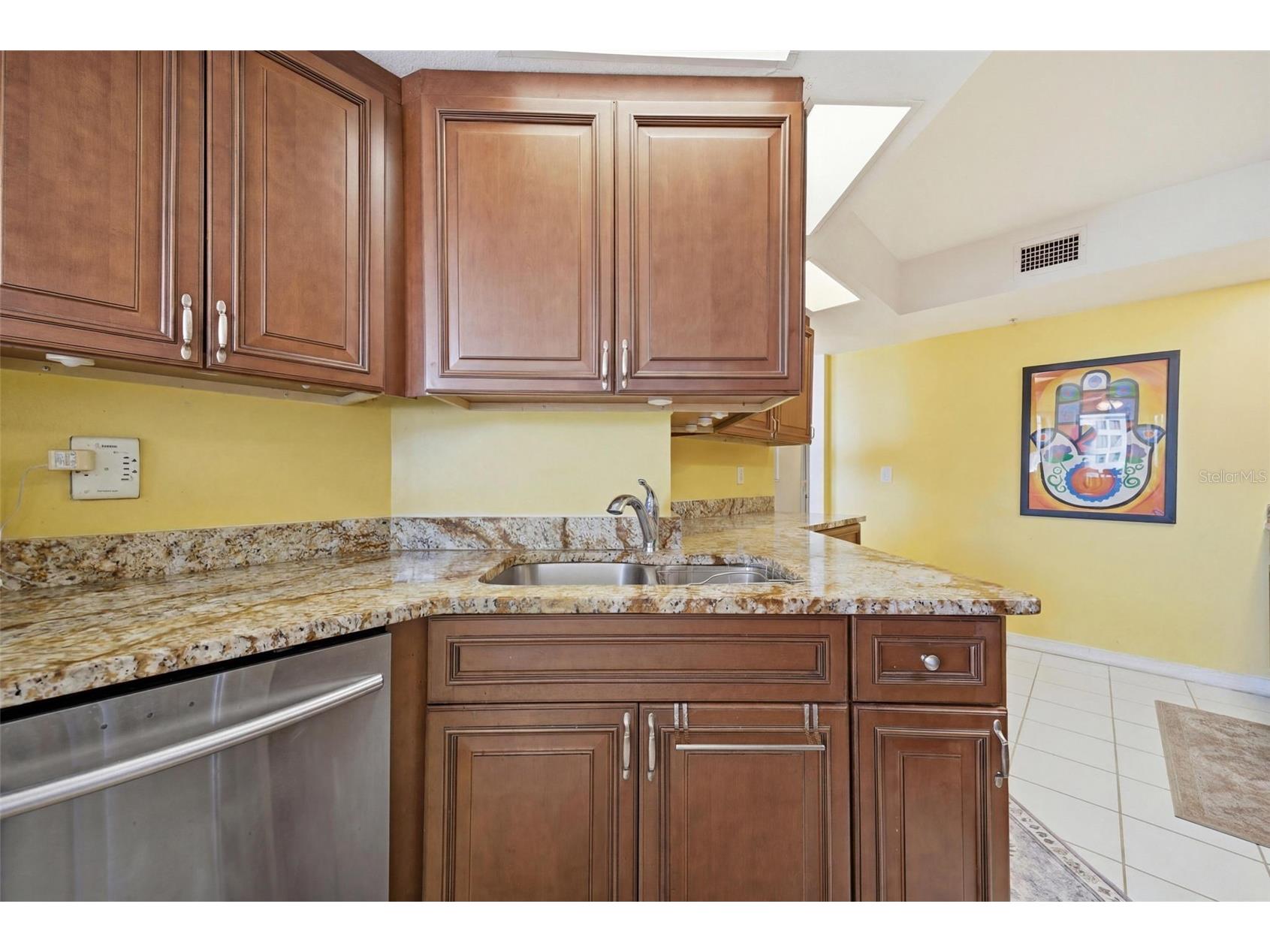 670 Island Way #807 Clearwater Beach FL 33767 TB8514007 image12