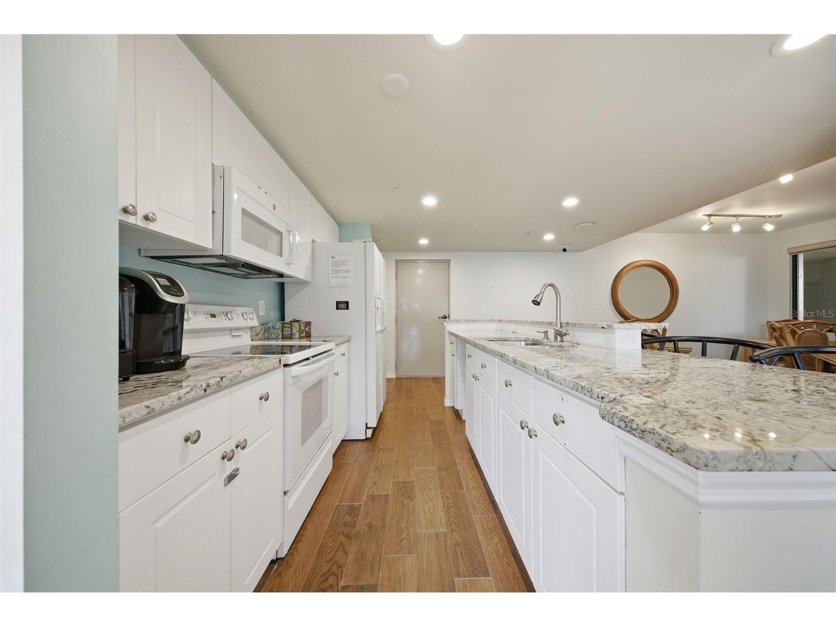 670 Island Way #807 Clearwater Beach FL 33767 TB8514007 image33