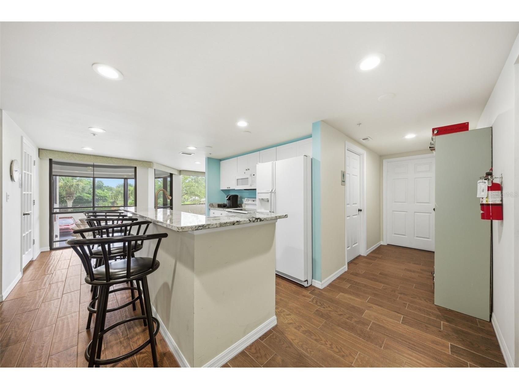 670 Island Way #807 Clearwater Beach FL 33767 TB8514007 image34