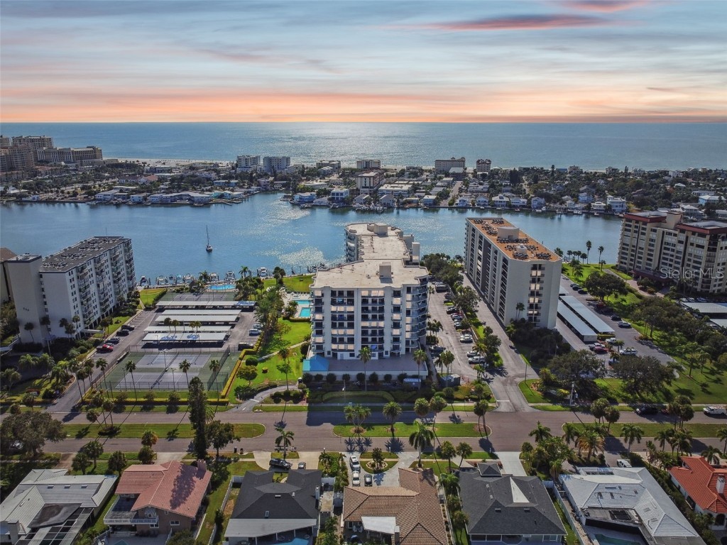 670 Island Way #906 Clearwater FL 33767 - MANDALY CHANNEL U8235608 image1