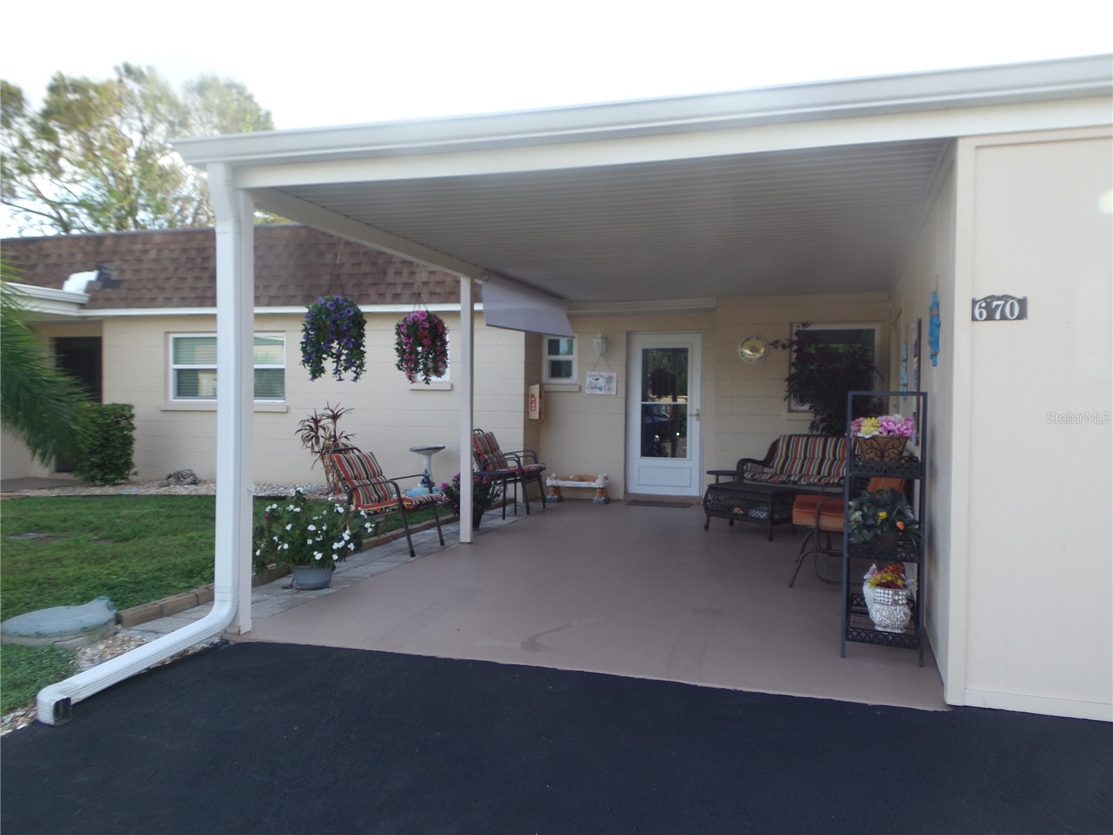 670 Park Circle Bradenton FL 34207 A4692239 image1