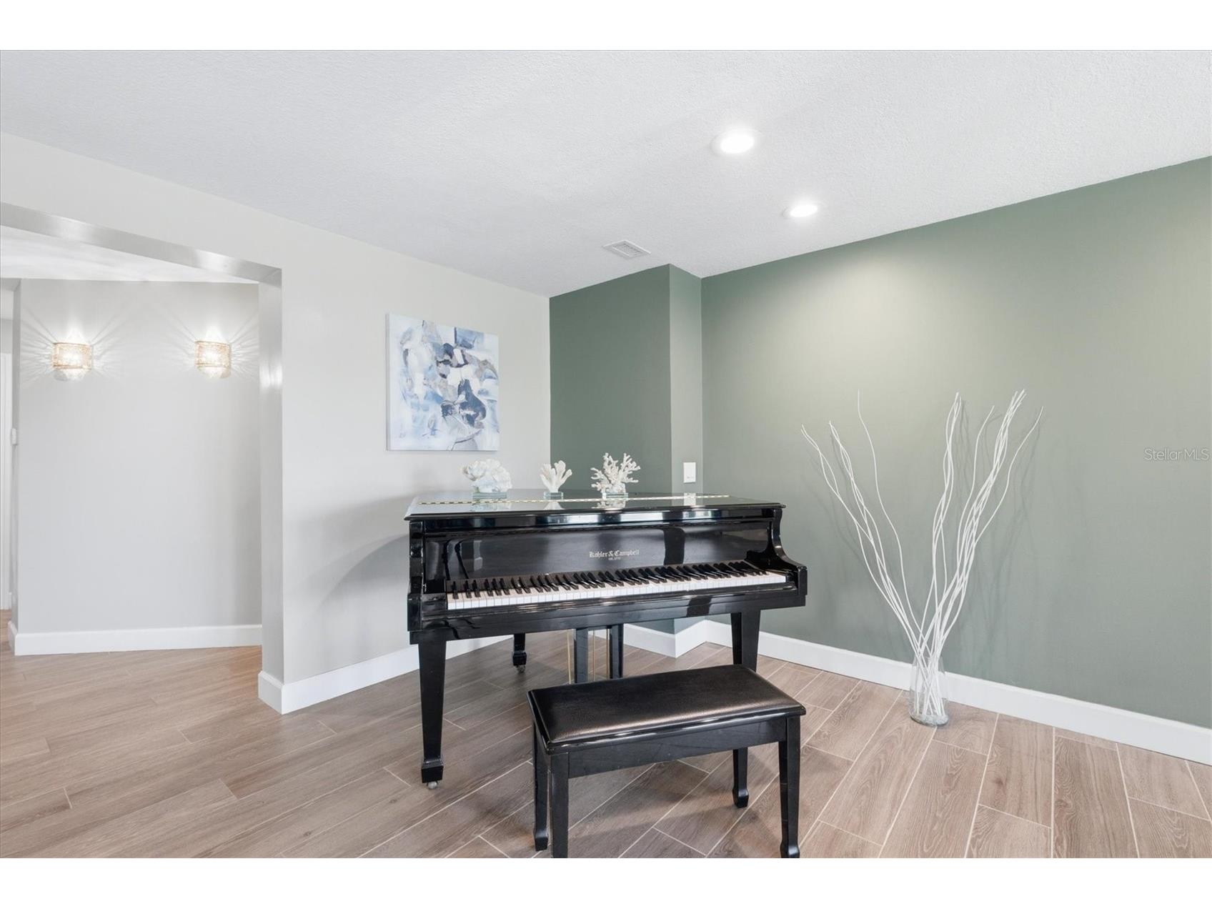 670 Sunset Drive S Saint Petersburg FL 33707 TB8474732 image22