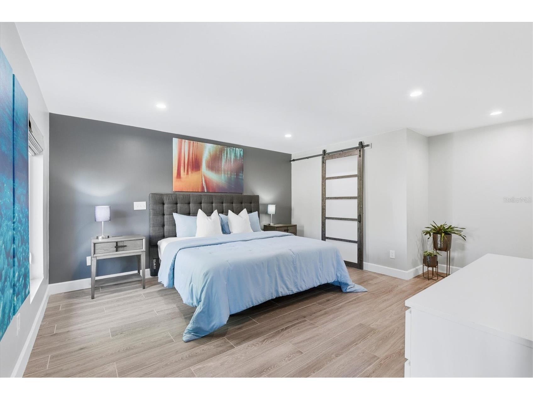 670 Sunset Drive S Saint Petersburg FL 33707 TB8474732 image24
