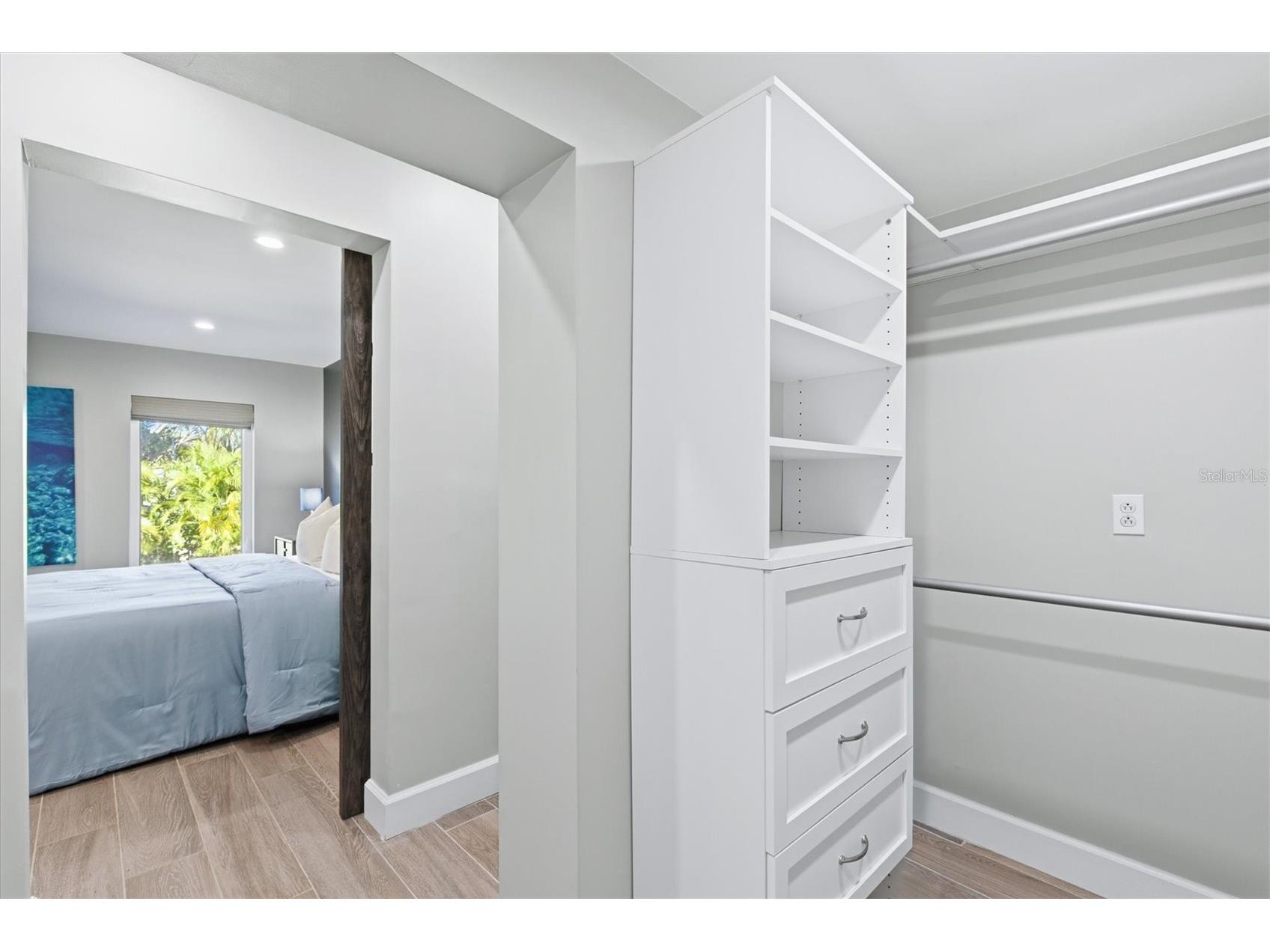 670 Sunset Drive S Saint Petersburg FL 33707 TB8474732 image26