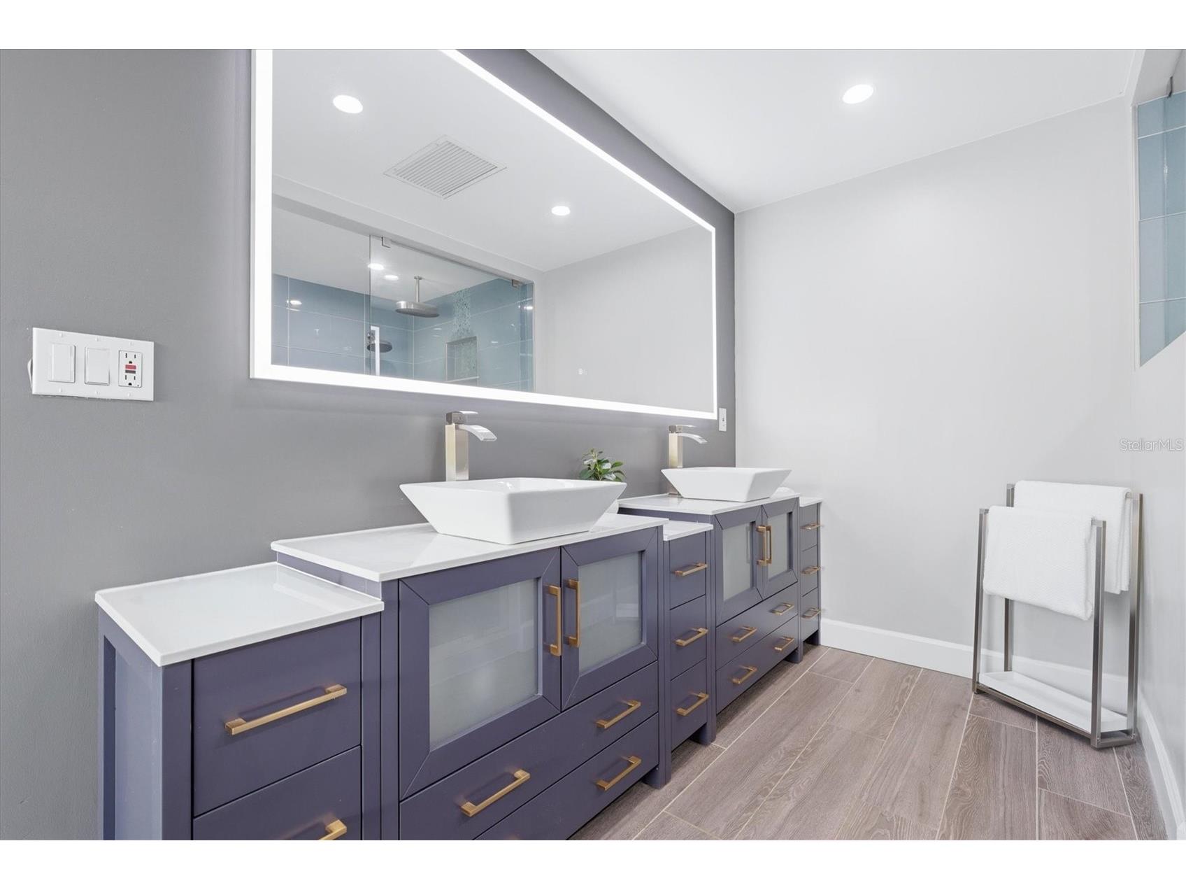 670 Sunset Drive S Saint Petersburg FL 33707 TB8474732 image28