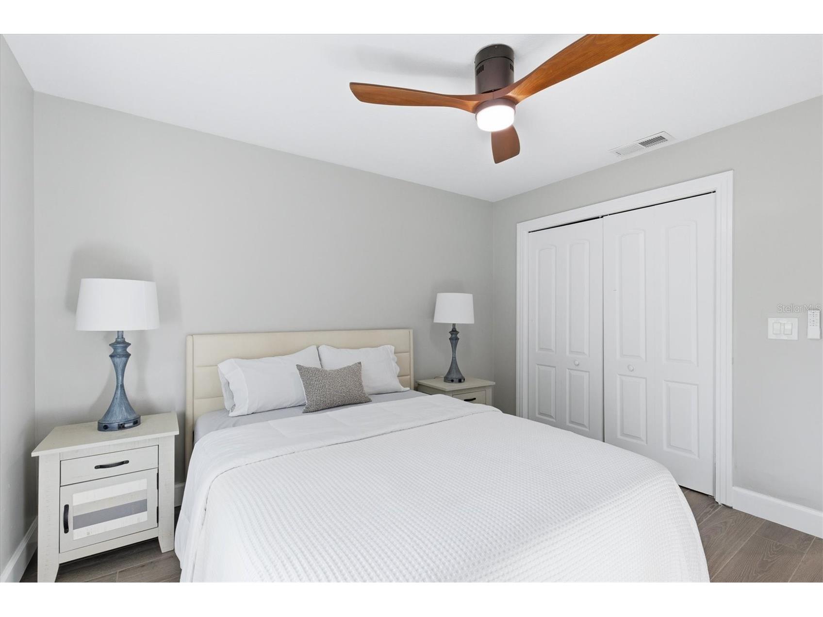 670 Sunset Drive S Saint Petersburg FL 33707 TB8474732 image32