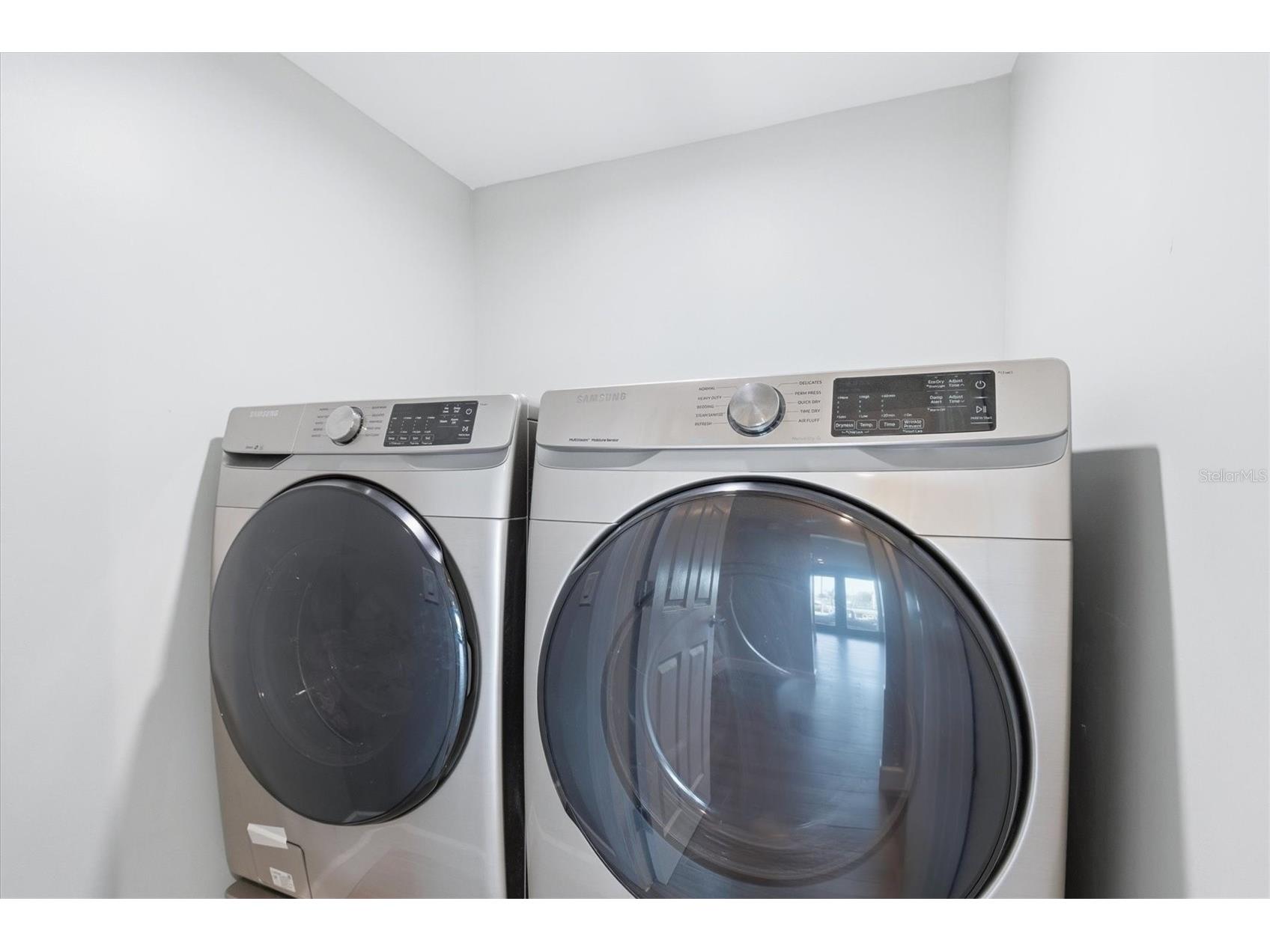670 Sunset Drive S Saint Petersburg FL 33707 TB8474732 image38