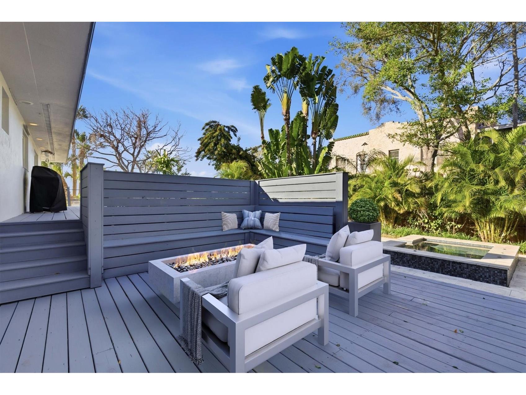670 Sunset Drive S Saint Petersburg FL 33707 TB8474732 image46