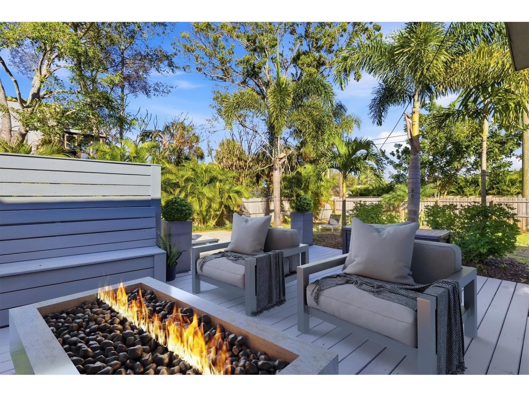670 Sunset Drive S Saint Petersburg FL 33707 TB8474732 image47