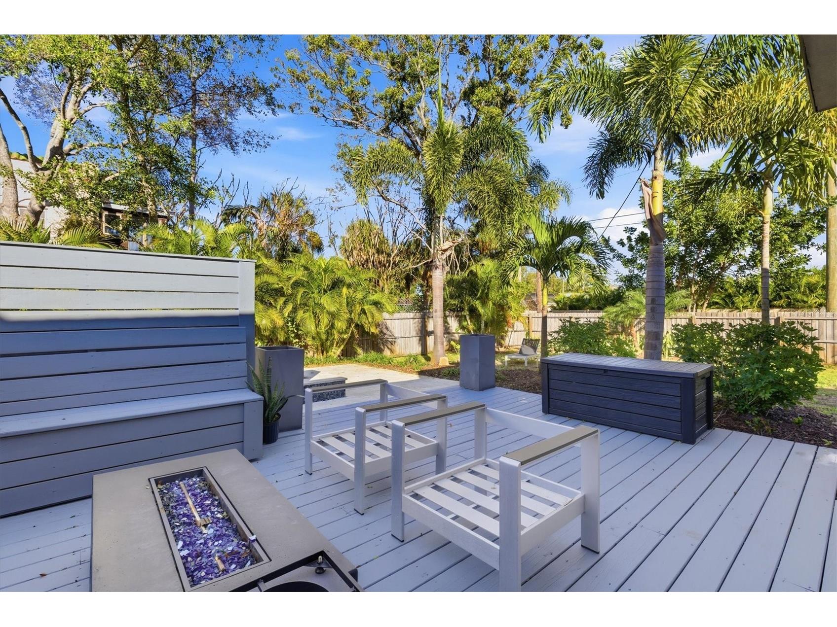 670 Sunset Drive S Saint Petersburg FL 33707 TB8474732 image48
