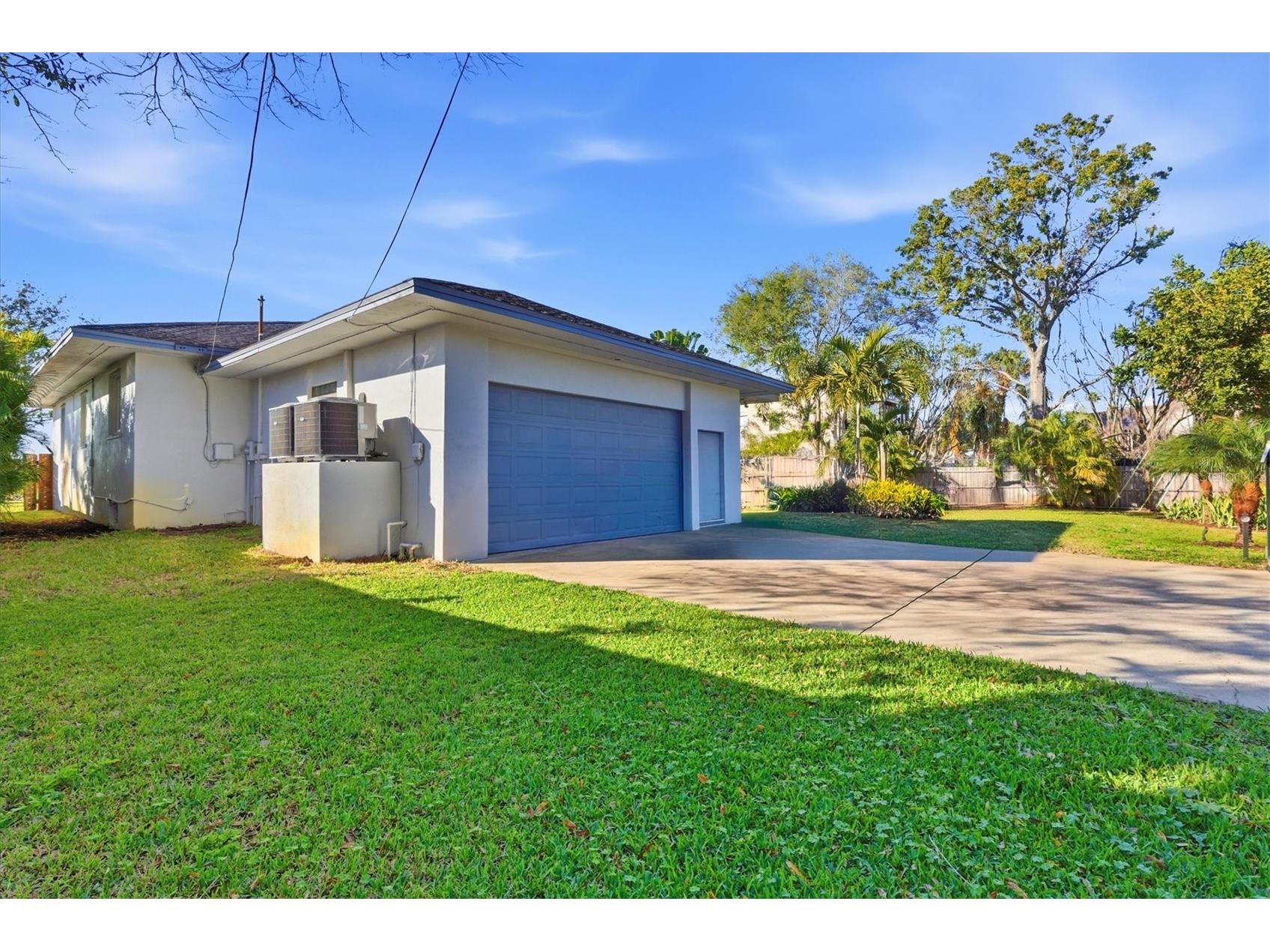 670 Sunset Drive S Saint Petersburg FL 33707 TB8474732 image52