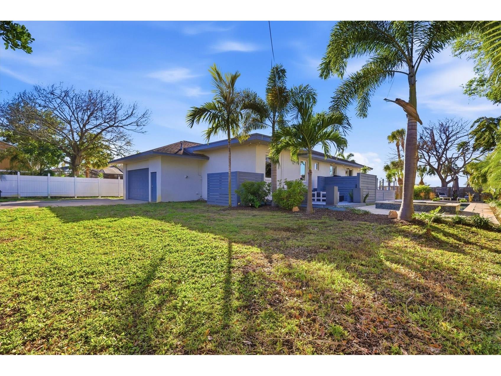 670 Sunset Drive S Saint Petersburg FL 33707 TB8474732 image53