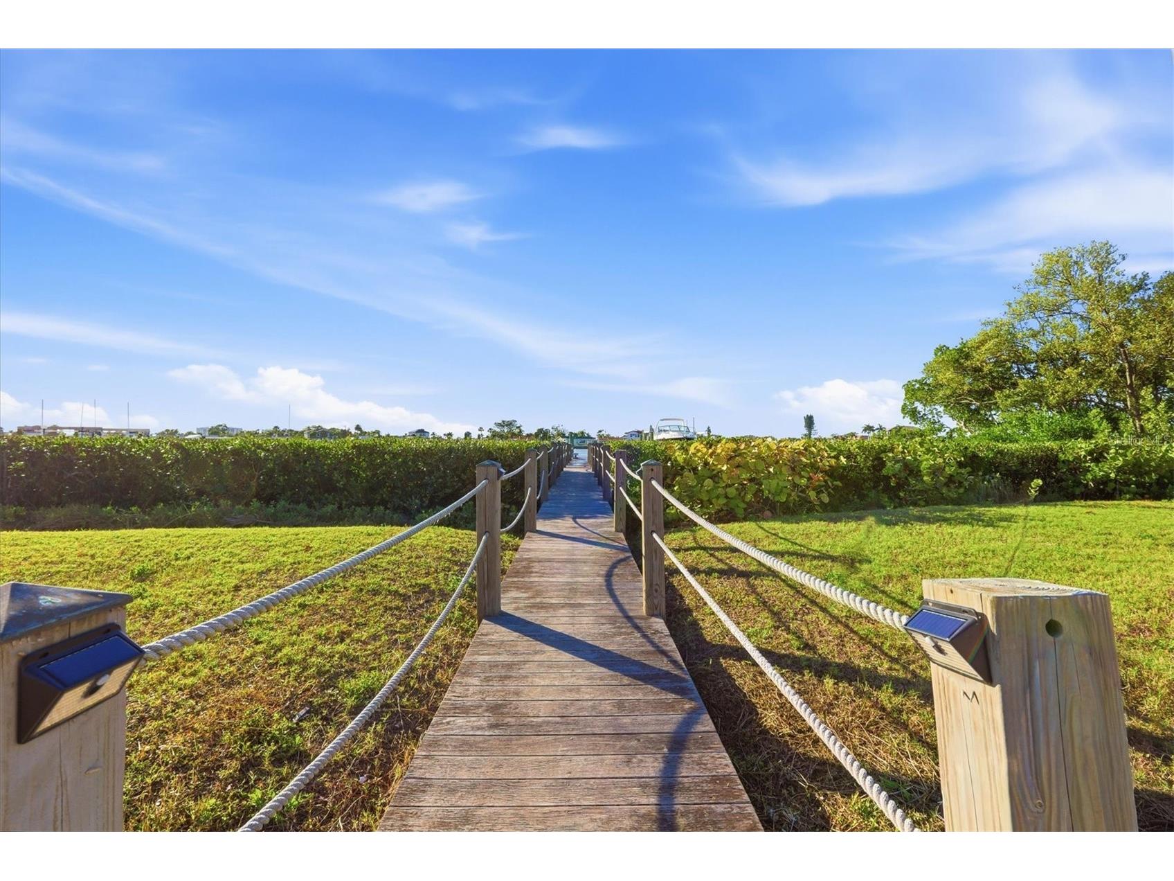 670 Sunset Drive S Saint Petersburg FL 33707 TB8474732 image54