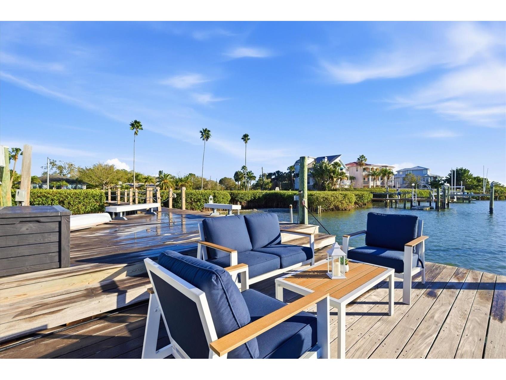 670 Sunset Drive S Saint Petersburg FL 33707 TB8474732 image58