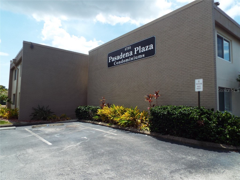 6700 1st Avenue S #101 Saint Petersburg FL 33707 U8208308 image1